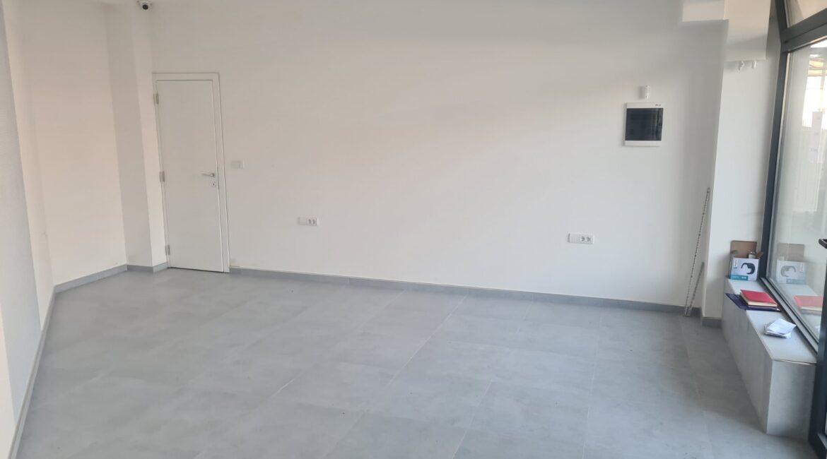 PRODAJE SE lokal površine od 30m2 – Loznica